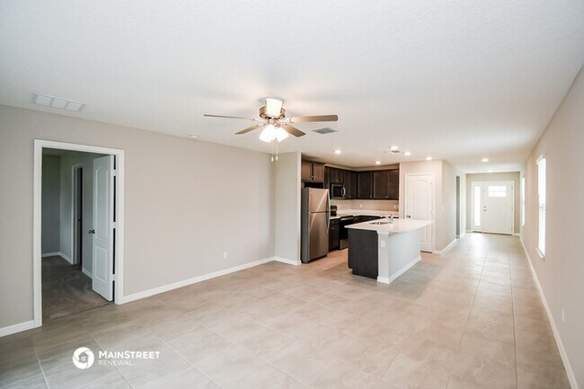 Building Photo - 15579 Red Stag Ln