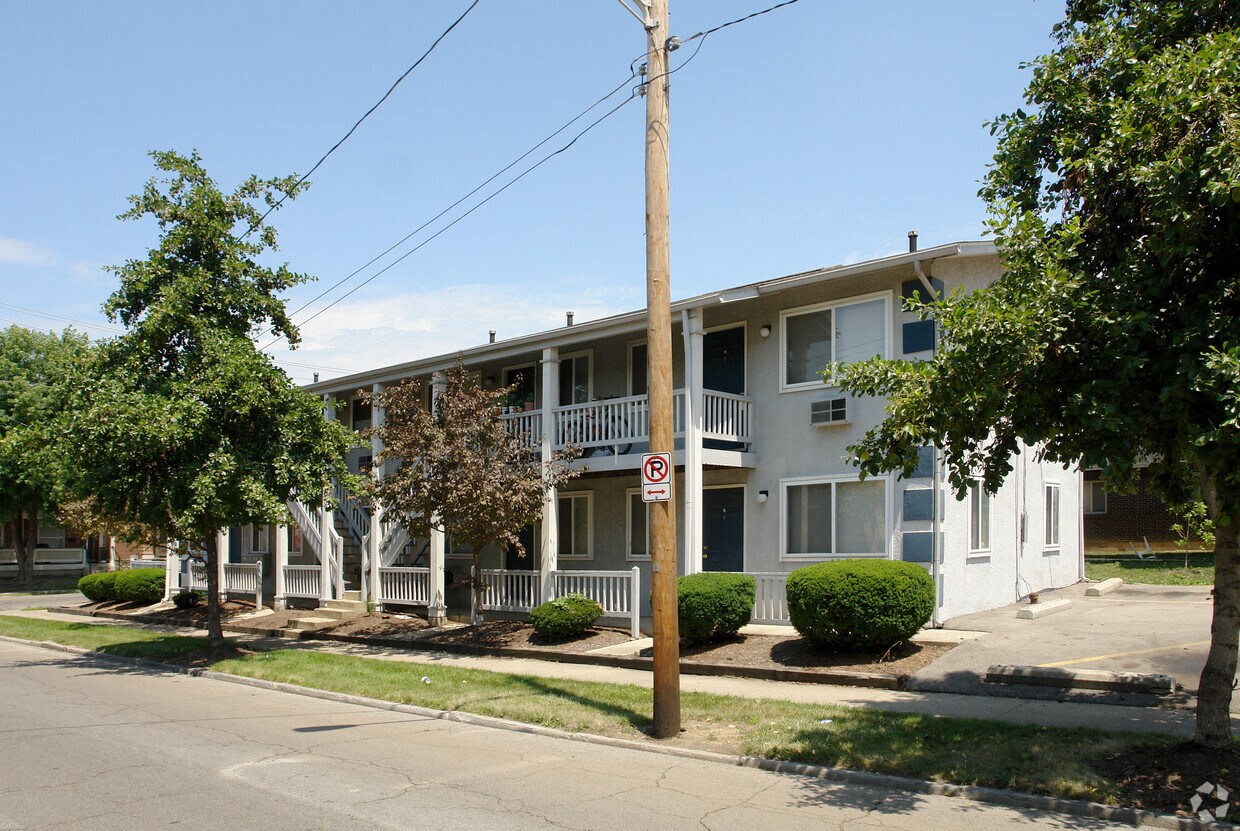 Building Photo - 149 E 11th Ave