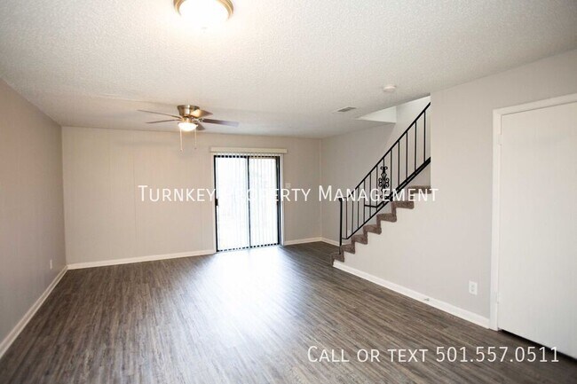 Building Photo - 2102 Fendley Dr