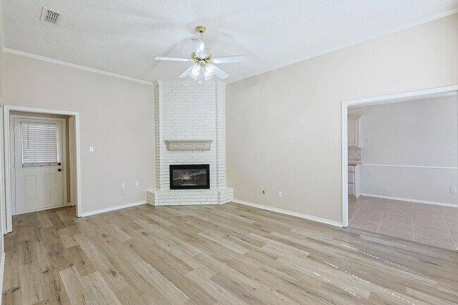 Foto del edificio - 9708 Aberdeen Ave