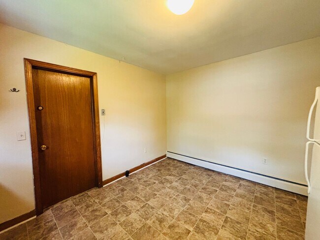 Foto del edificio - 316 Reynolds Ave