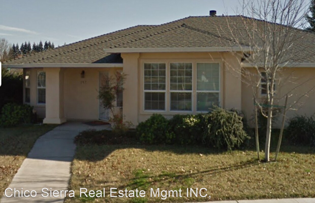 Foto principal - 3 br, 2 bath House - 197 Crater Lake