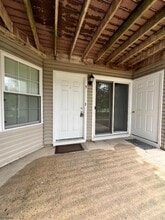 Building Photo - 5 Cedar Ct