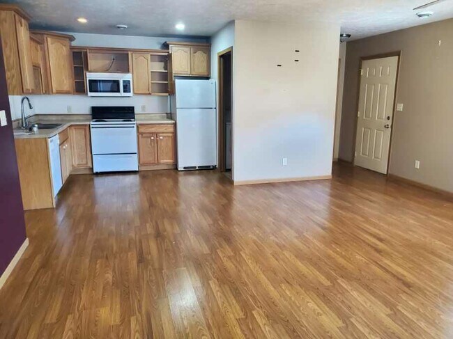 Foto del edificio - 315 Jerry Pl