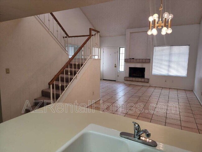 Foto del edificio - 609 E Mesquite Cir