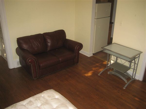 Building Photo - 1303 Granger Ave