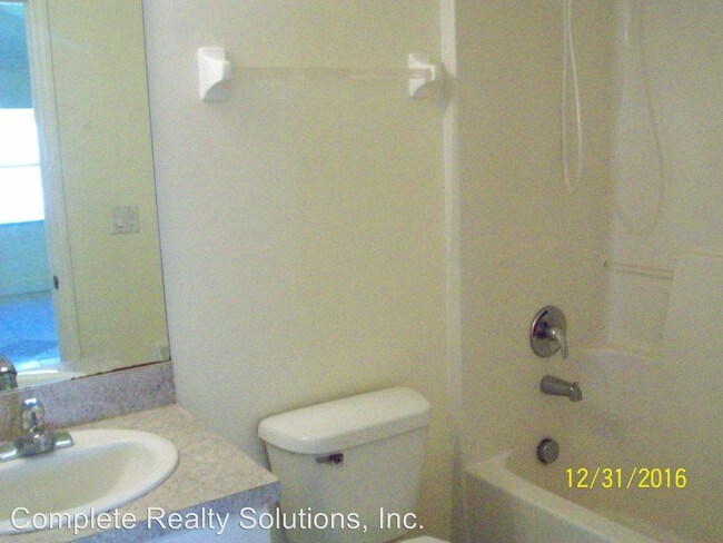 Building Photo - 2 br, 2 bath House - 4635 28th St SW.