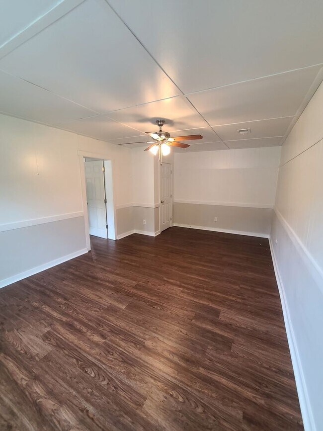 Foto del edificio - Comfortable Living in the Heart of Goose Creek