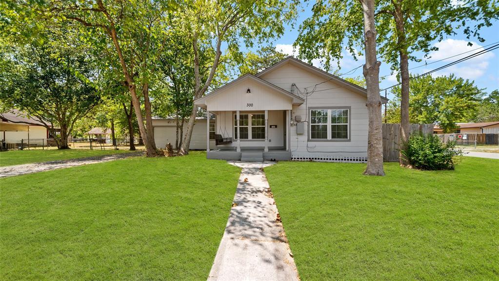 300 S 3rd St, Highlands, TX 77562 House Rental in Highlands, TX