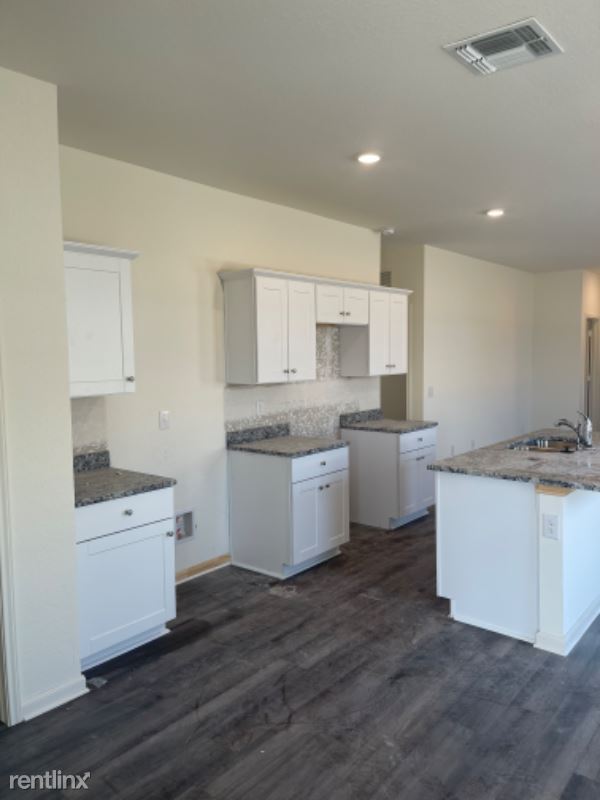 Building Photo - 3 br, 2 bath House - 14402 Palm Rdg