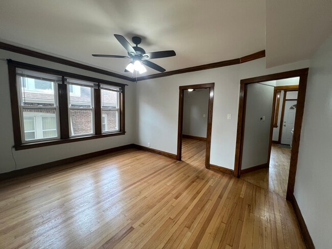 Building Photo - 3214 W 66th Pl