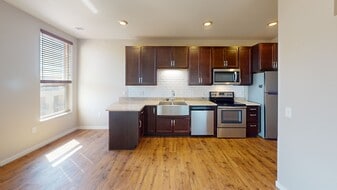 Deco Luxury Apartments