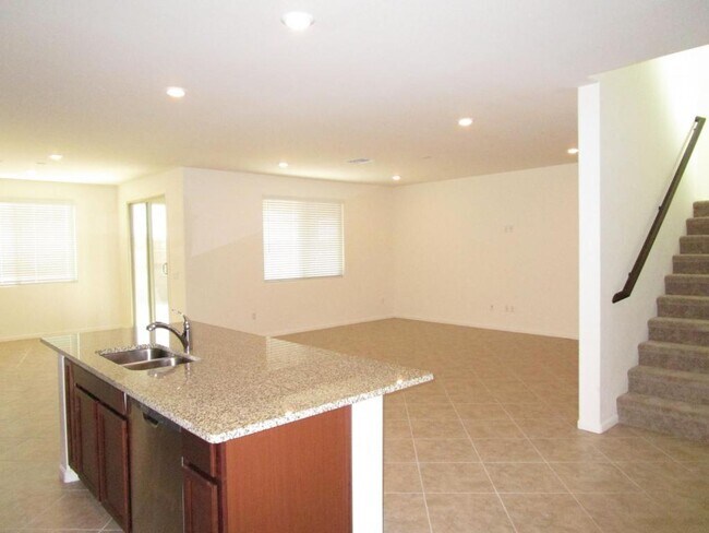 Building Photo - 10242 S Pantano Knolls Dr
