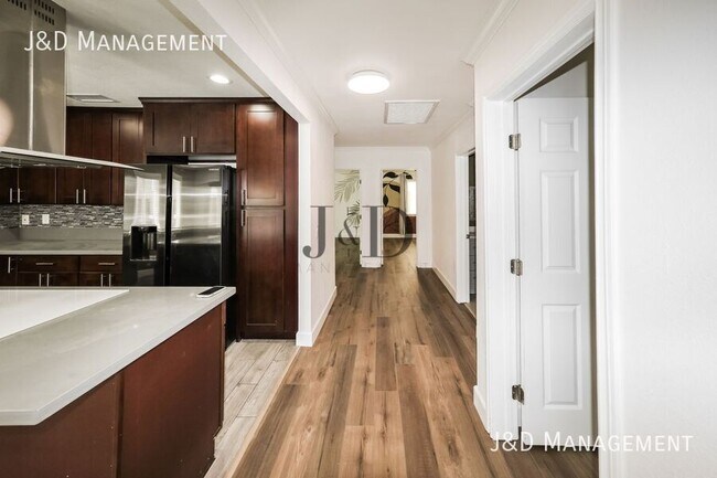 Building Photo - 4338 42nd St