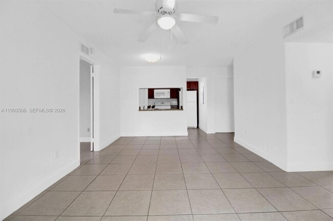 Building Photo - 9730 Hammocks Blvd