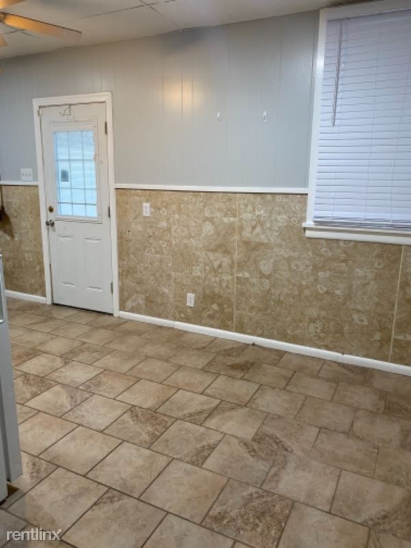 Building Photo - 2 br, 1 bath House - 740 n st salina ks