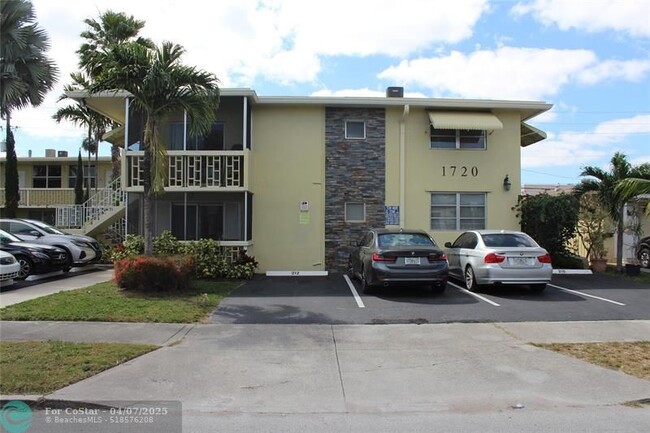 Building Photo - 1720 Funston St