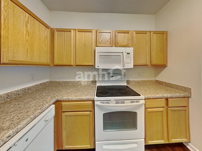 Building Photo - 51 Scotch Bonnet Rdg
