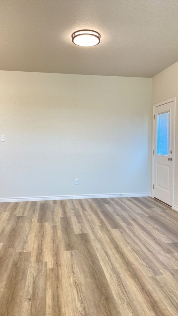 Building Photo - 118 Leon Ln