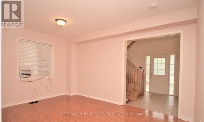 Building Photo - 158 Lavery Heights