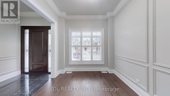 Building Photo - 87 Bremner St