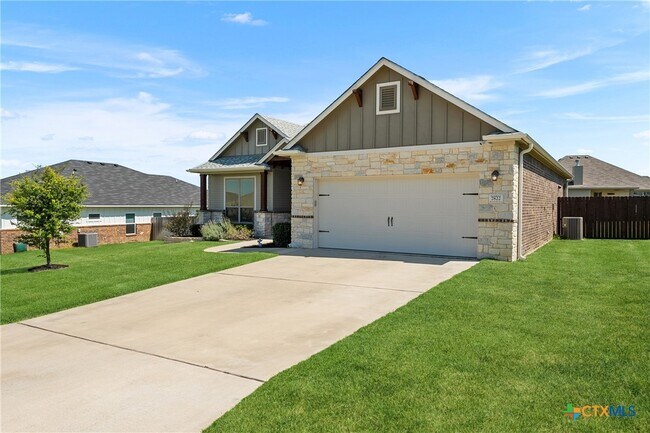 Building Photo - 7822 Kendall Hill Dr