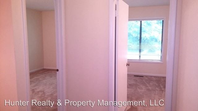 Building Photo - 3 br, 2.5 bath House - 325 Lamplighter Circle