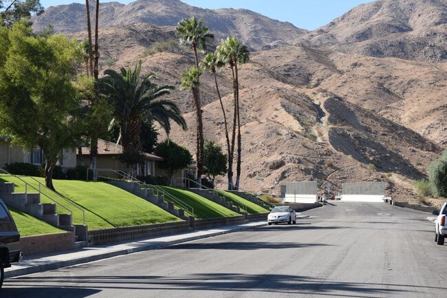 Foto del edificio - 72657 Thrush Rd