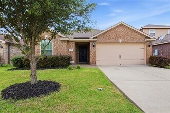 Building Photo - 230 Silver Leaf Dr