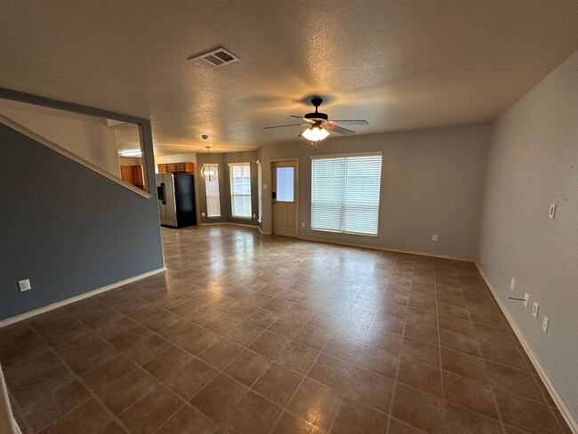 Building Photo - 4Bd/2.5Ba in Killeen, TX!