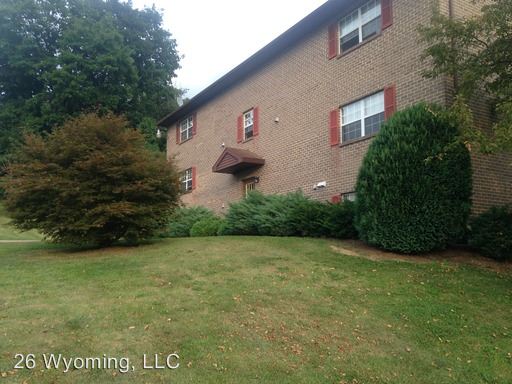 Primary Photo - 26 E Wyoming St