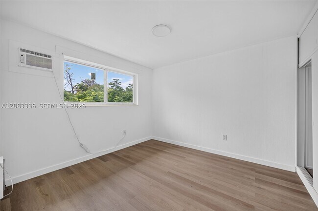 Foto del edificio - 60 NW 79th St
