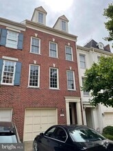 Building Photo - 512 Bellvue Pl