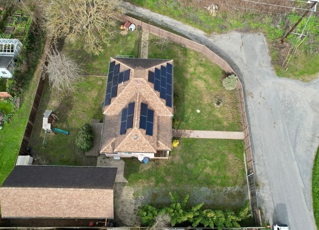 Foto del edificio - 2736 McDermott St