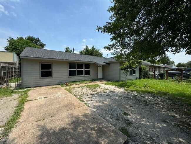 Foto del edificio - 5711 Southseas St