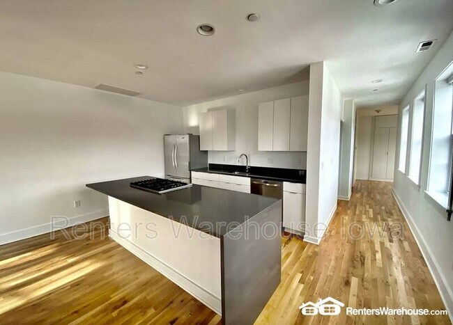 Foto del edificio - 440 E Grand Ave