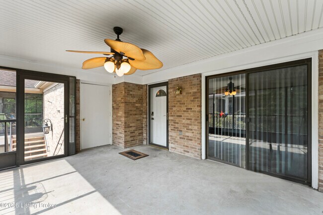 Foto del edificio - 10331 Shelbyville Rd