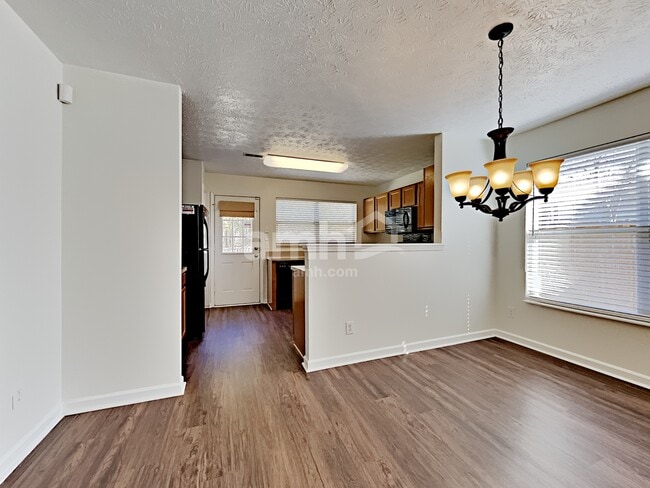 Building Photo - 2207 Erin Ln