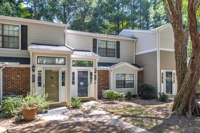 Building Photo - 7731 Falcon Rest Cir