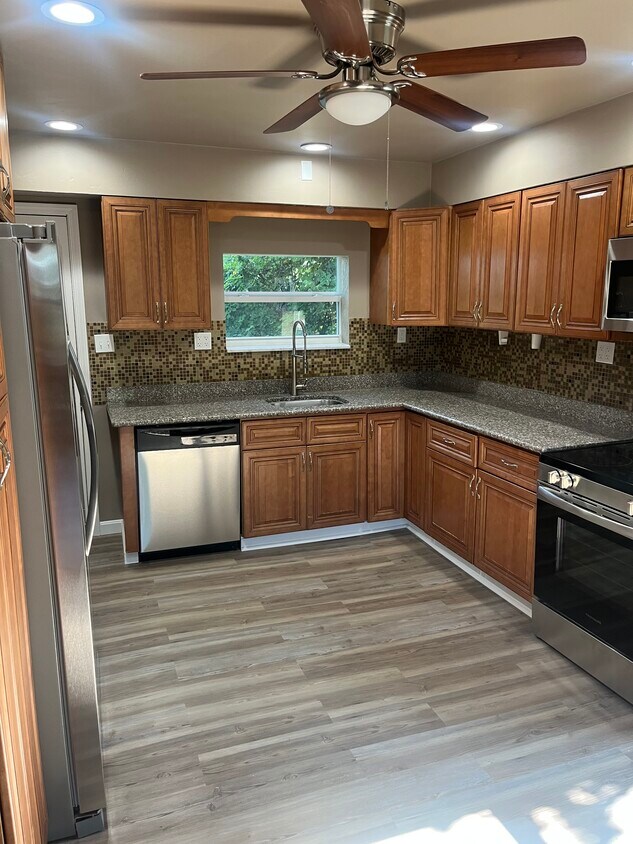 Foto principal - 901 Fryer St