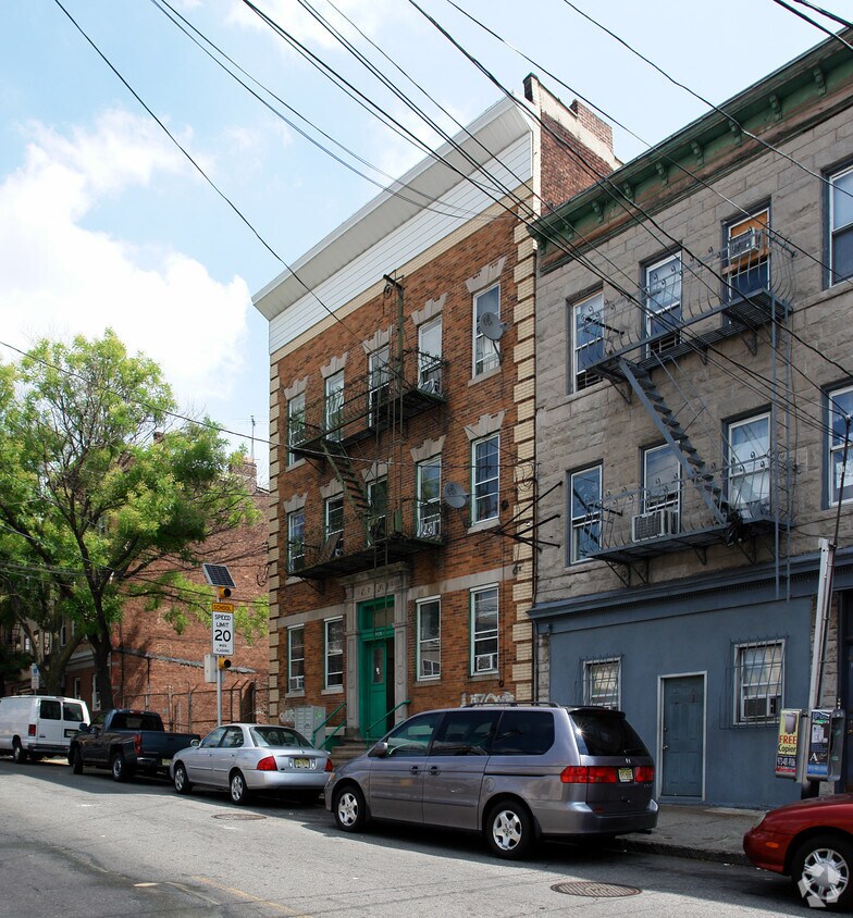 Foto de la propiedad - 577 N 6th St