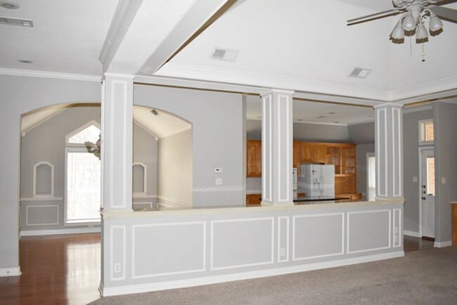Building Photo - Spacious 3-2-2 with Study in North Richlan...