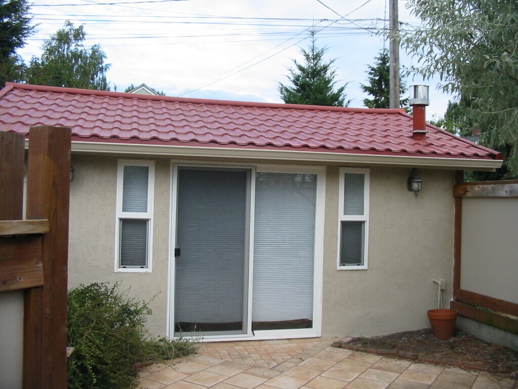 Building Photo - 2211 N 80th St