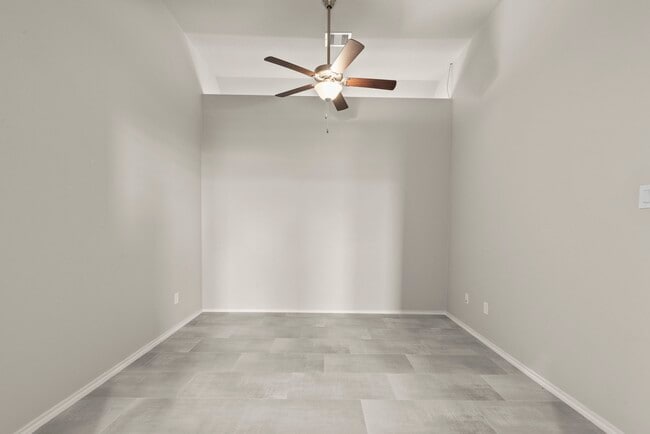 Building Photo - 25402 Kidwiler Dr