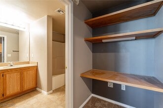 Building Photo - 10001 Peace Way