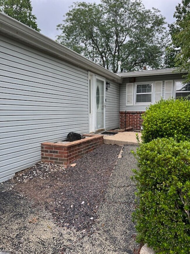 Foto del edificio - Spacious 3 bedroom 2 bath home