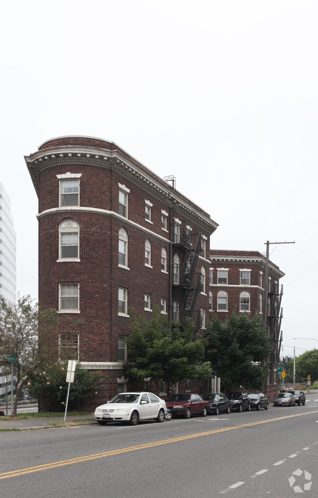 The Sherwood Apartments Rentals Seattle, WA