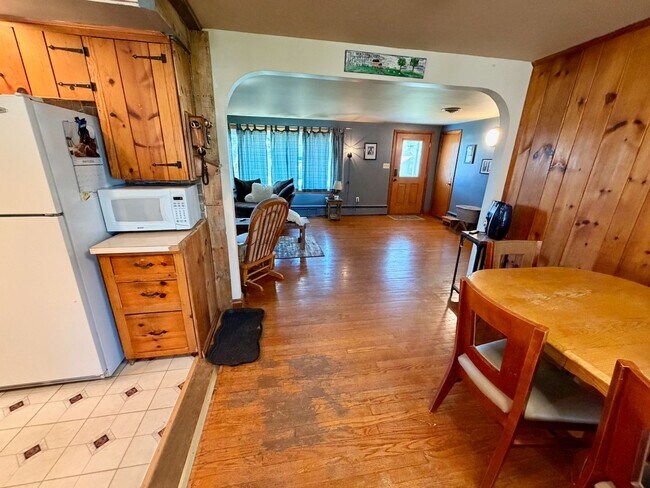 Foto del edificio - Ranch Home with 3 Bedrooms and a Yard