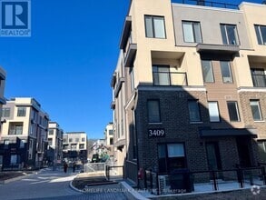 Building Photo - 3409-3409 Ridgeway Dr