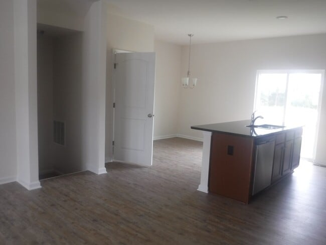 Building Photo - 202 Magellan Dr